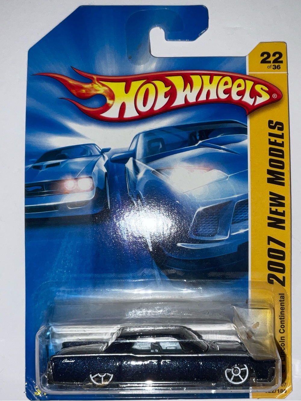 MINT NIB Hot Wheels 2007 ‘64 Lincoln Continental